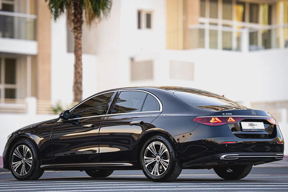 2025 | Mercedes E200 Black | Low Mileage | Brand new | Clean title | Warranty |-5-5