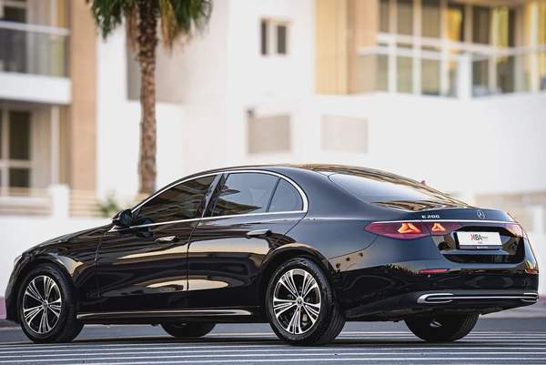 2025 | Mercedes E200 Black | Low Mileage | Brand new | Clean title | Warranty |