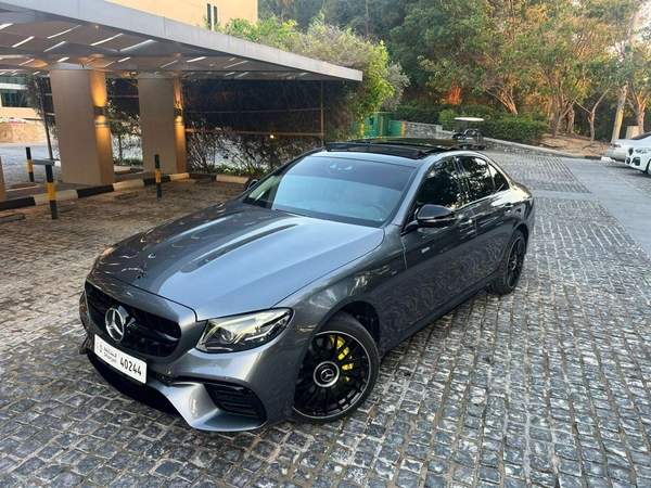 Mercedes-Benz E300 MERCEDES AMG E300 KIT 63 2019