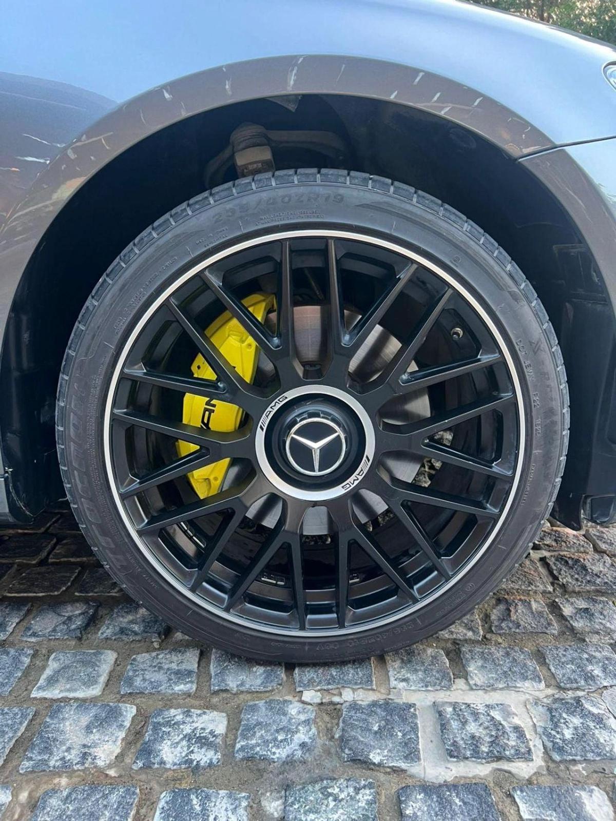 Mercedes-Benz E300 MERCEDES AMG E300 KIT 63 2019-5-5