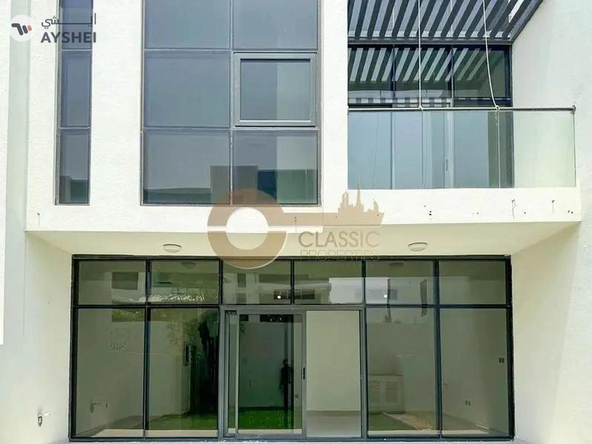 Spacious Townhouse| 3 Bed + Maids |Exclusive Deal-1-landscape