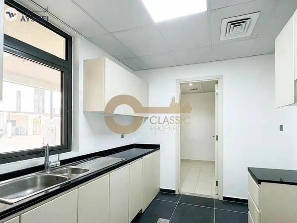 Spacious Townhouse| 3 Bed + Maids |Exclusive Deal