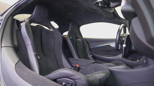 Special Offer | AED 10,271 PM | Warranty Dec 2028, Clubsport Seats | Artura Performance MSO