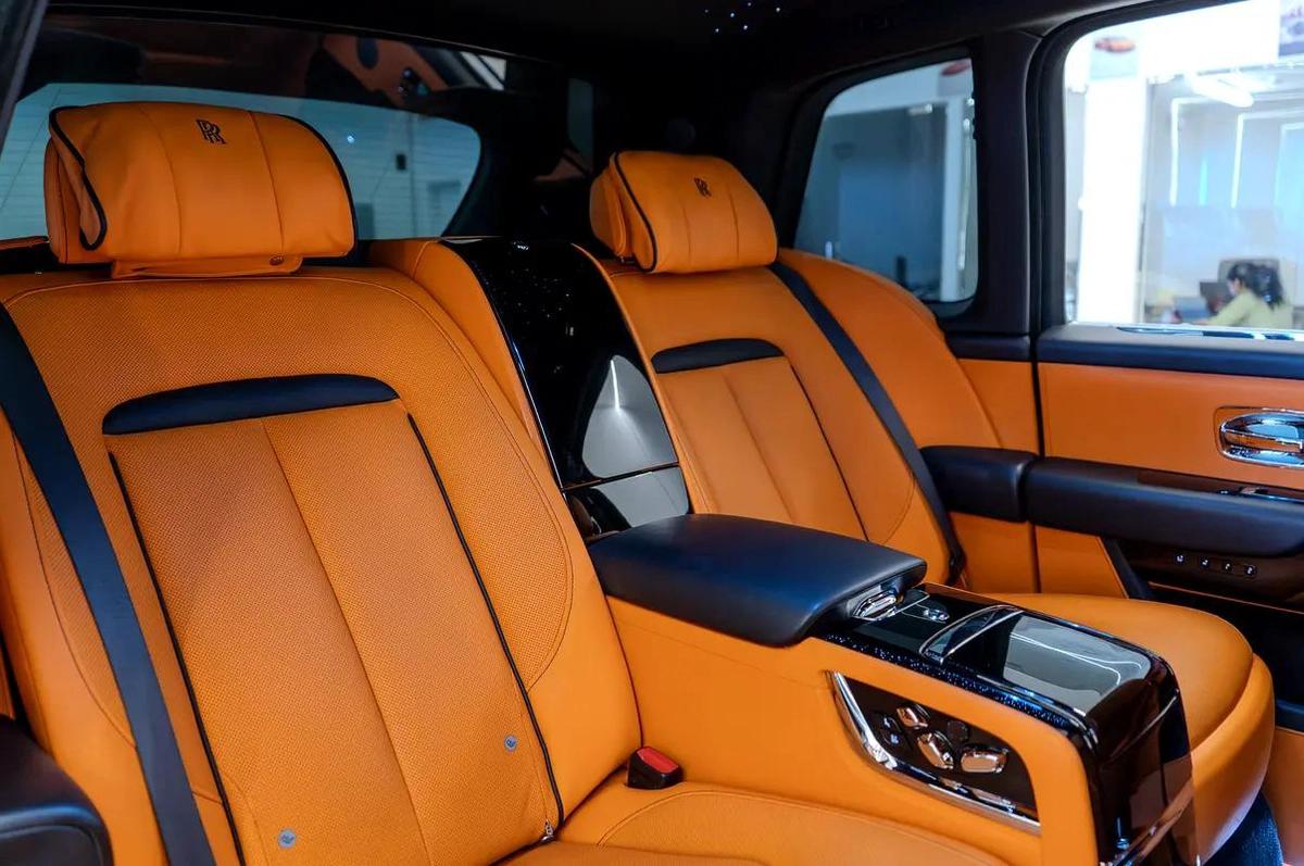 2022 Rolls-Royce Cullinan, With Warranty From Rolls Royce, Excellent Condition, GCC Specs-6-6