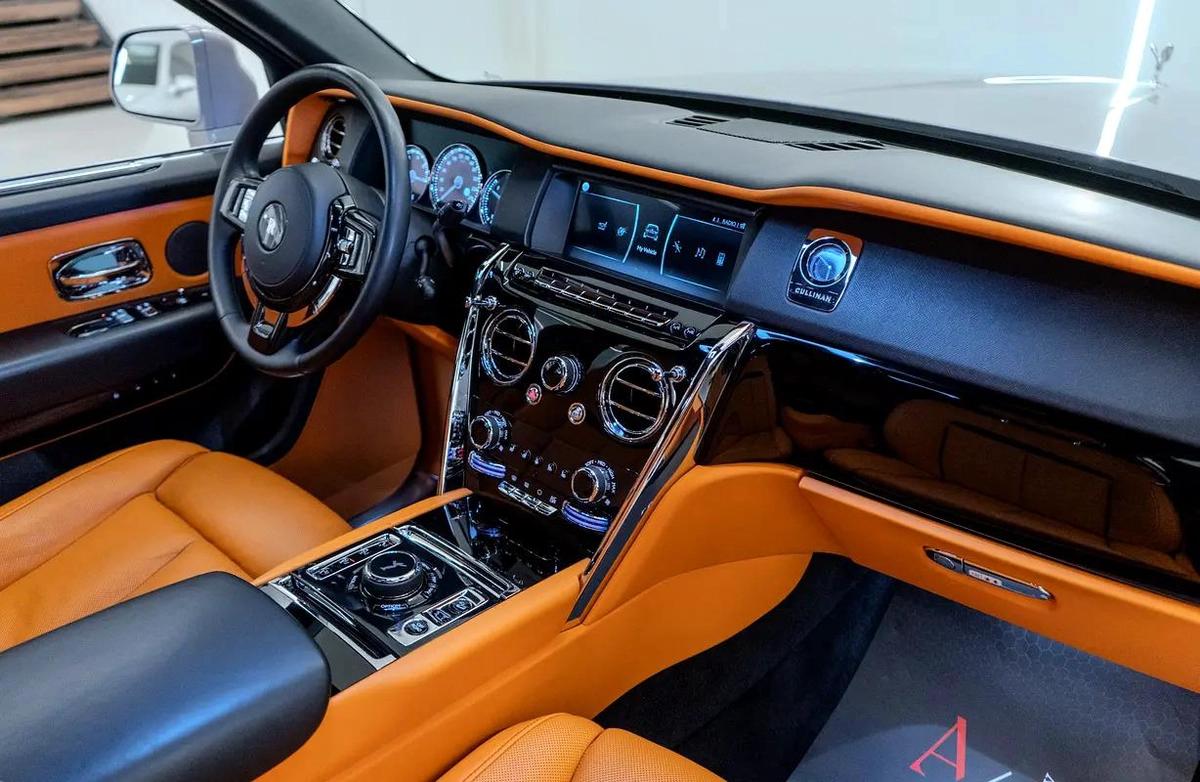 2022 Rolls-Royce Cullinan, With Warranty From Rolls Royce, Excellent Condition, GCC Specs-9-9
