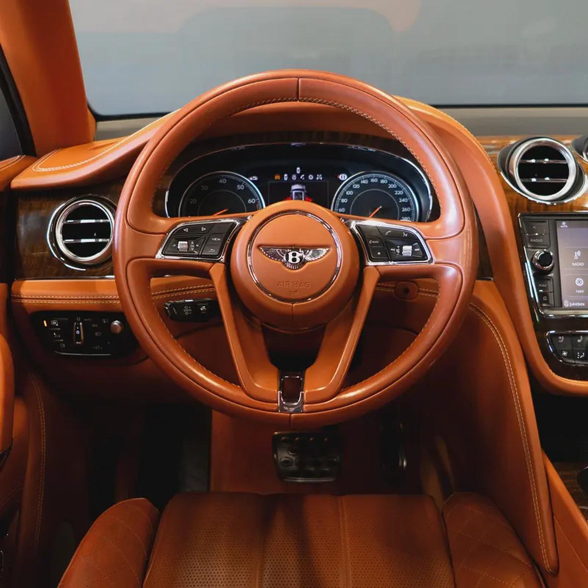 AED 6,508 p.m • 0% Downpayment • Bentley Bentayga • 1 Year Warranty-12-12