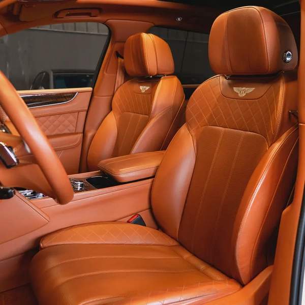 AED 6,508 p.m • 0% Downpayment • Bentley Bentayga • 1 Year Warranty