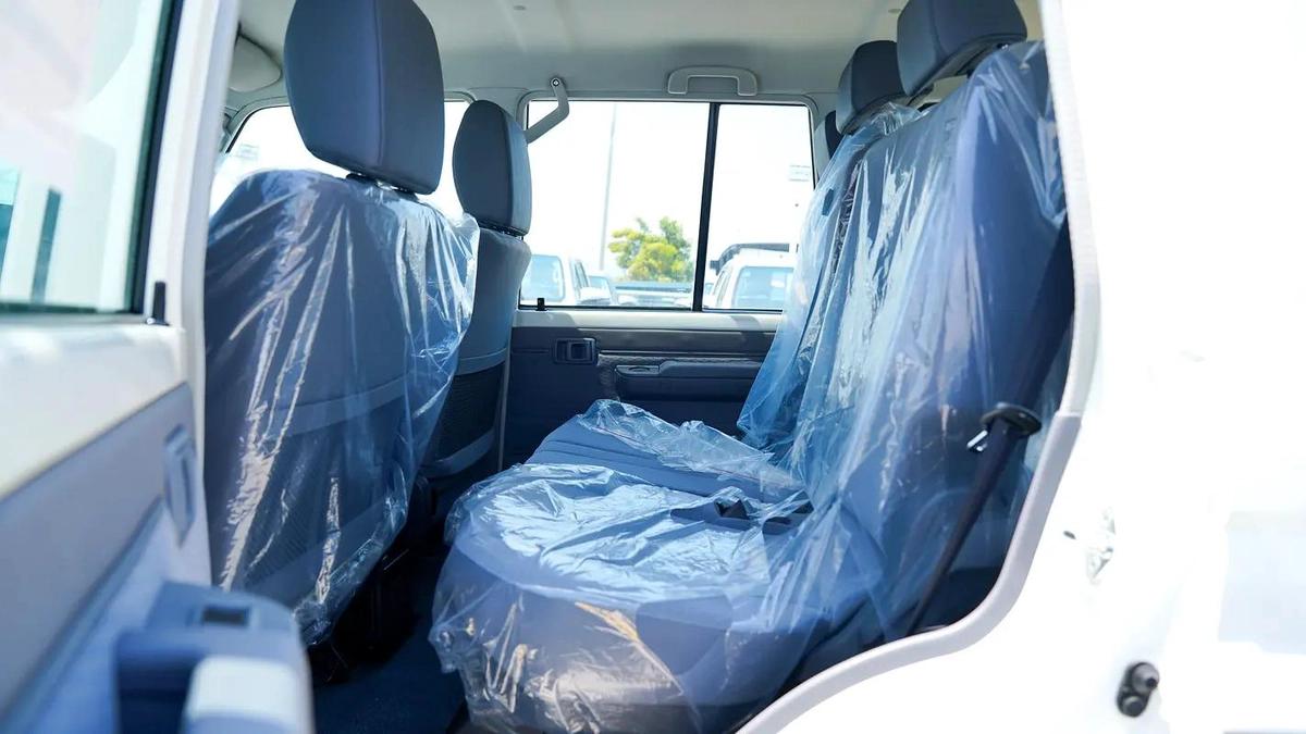 2026 Toyota Land Cruiser 70 Series LC 76 LX - GCC Specs - Brand New!-7-7