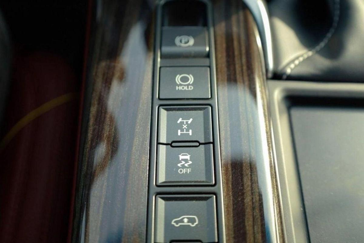 Lexus LX 600 LEXUS LX 600-7-7