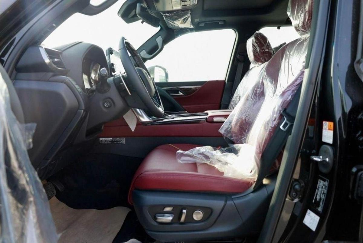 Lexus LX 600 LEXUS LX 600-8-8