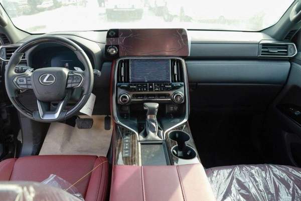 Lexus LX 600 LEXUS LX 600