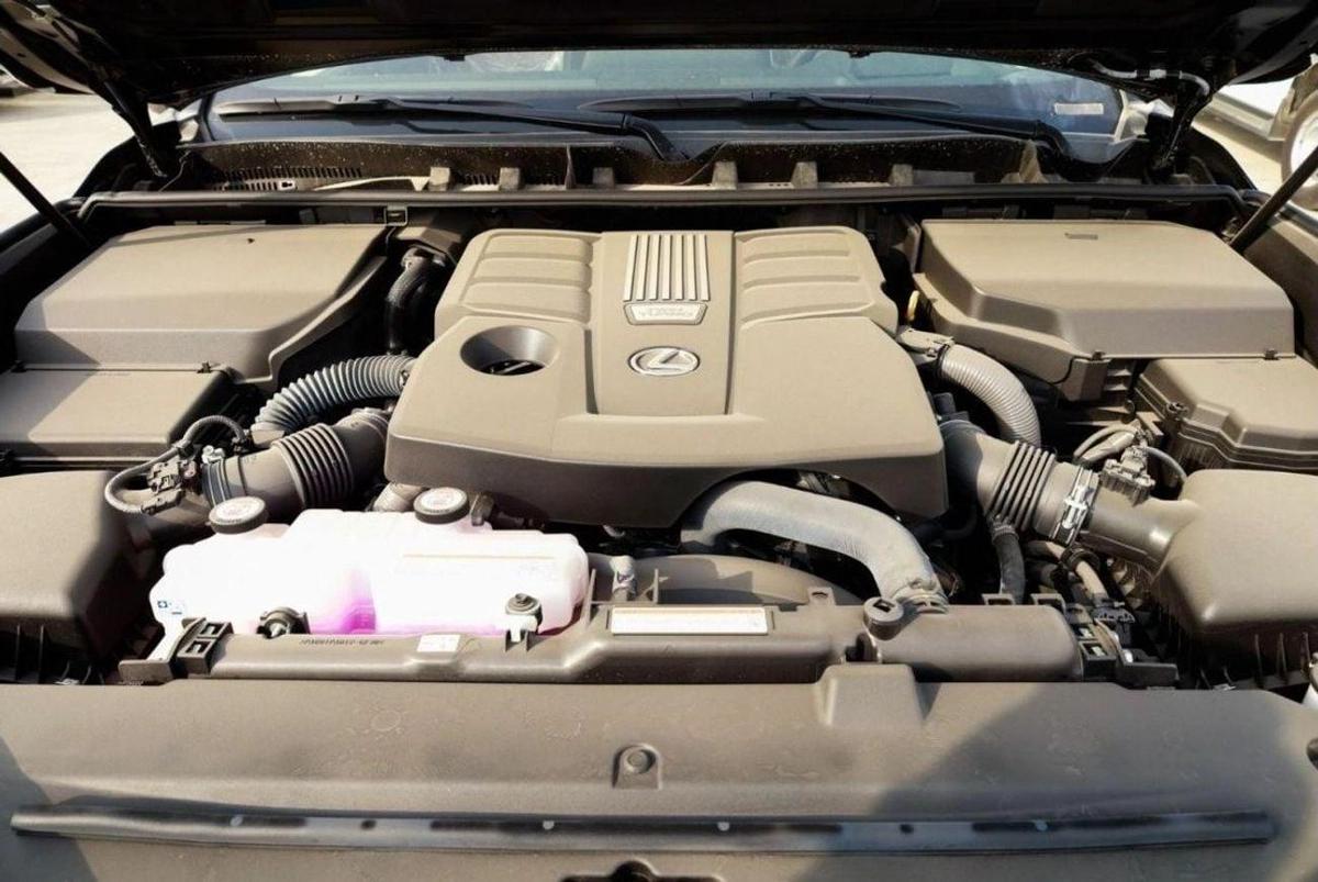 Lexus LX 600 LEXUS LX 600-18-18