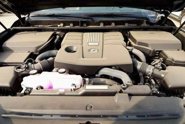 Lexus LX 600 LEXUS LX 600