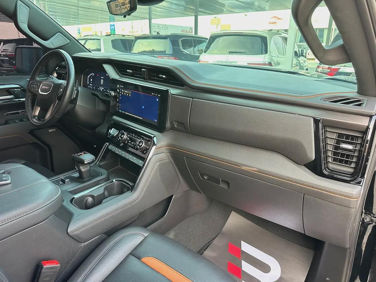 جي ام سي سييرا AT4 6.2 اسود 2023 (خليجي)-11-11