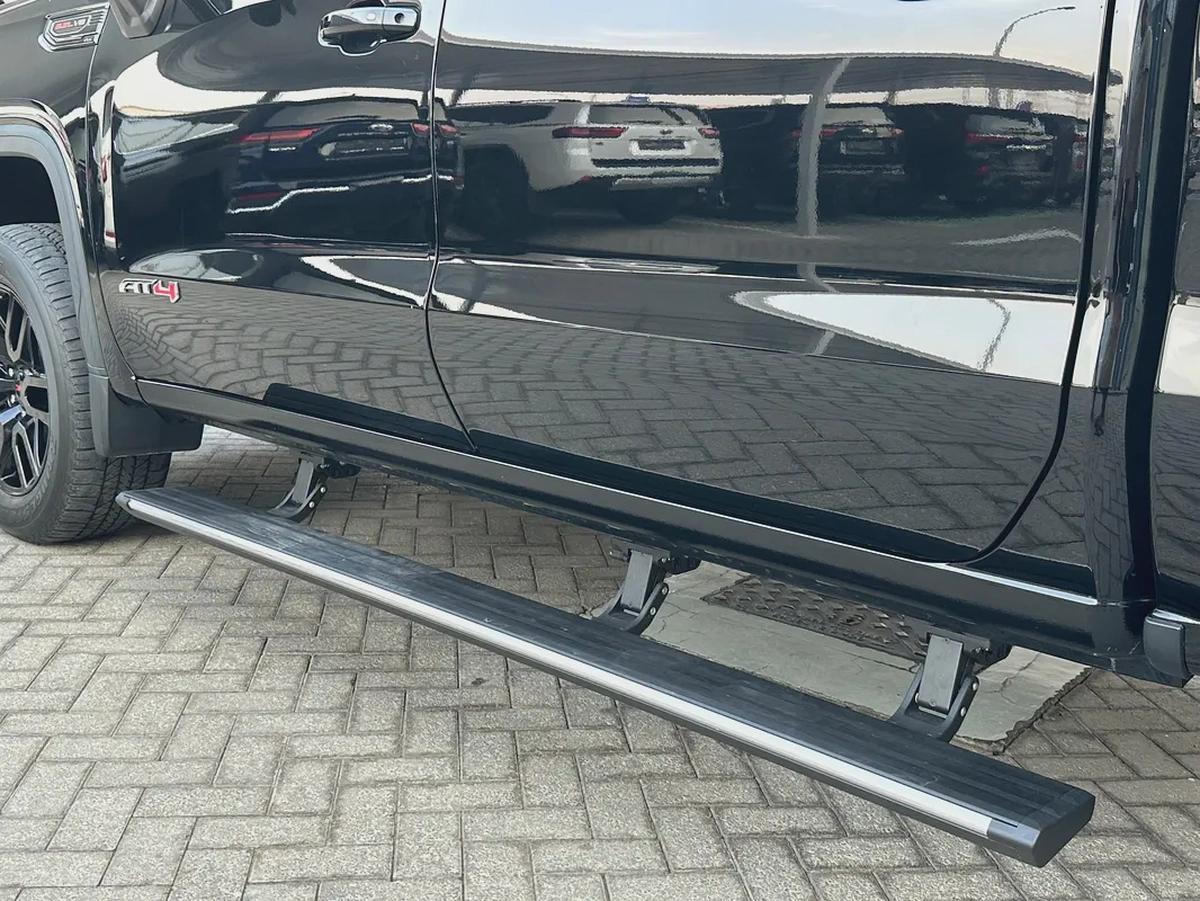 جي ام سي سييرا AT4 6.2 اسود 2023 (خليجي)-14-14