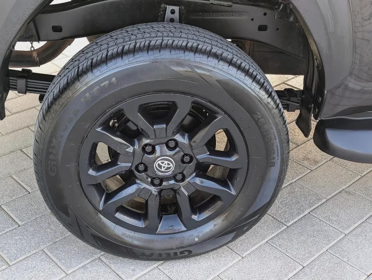 2021 Toyota Hilux Adventure - V6 4.0L - GCC Specs - Excellent Condition-10-10