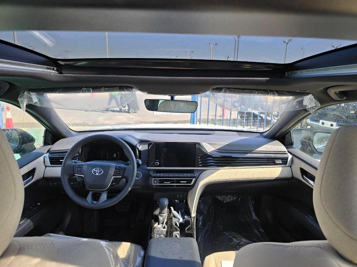 Toyota Camry-6-6