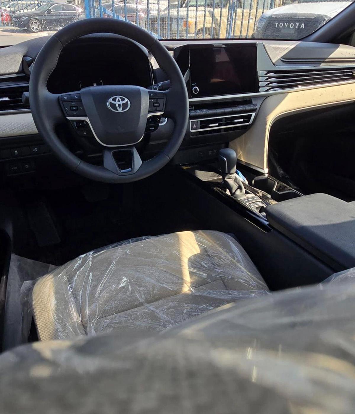 Toyota Camry-7-7