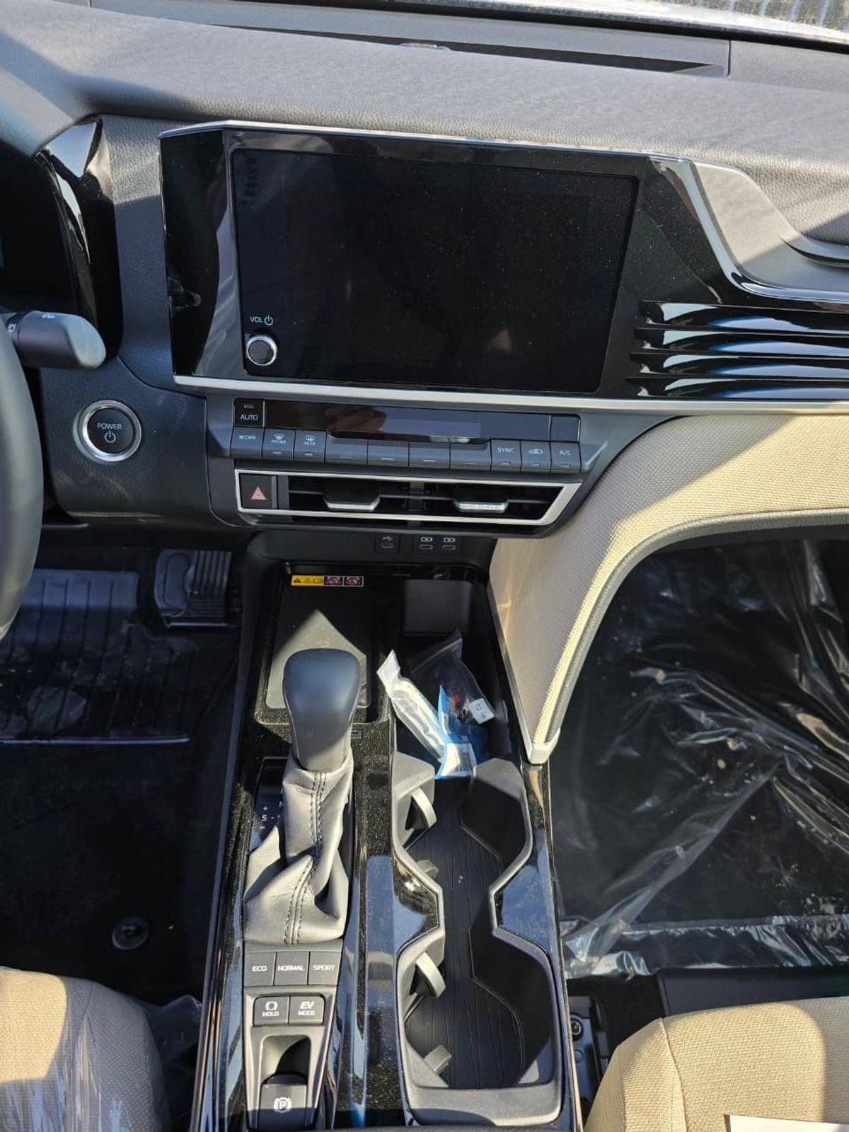 Toyota Camry-9-9