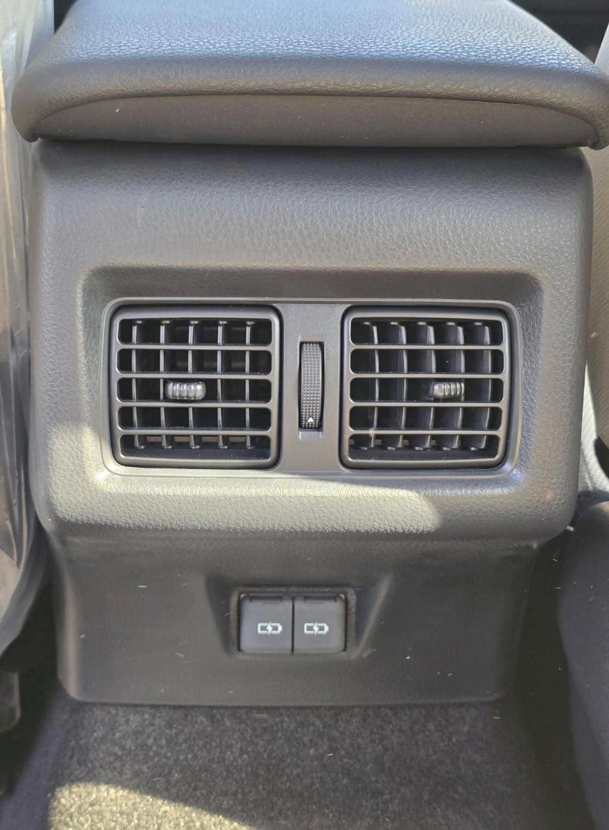 Toyota Camry-10-10