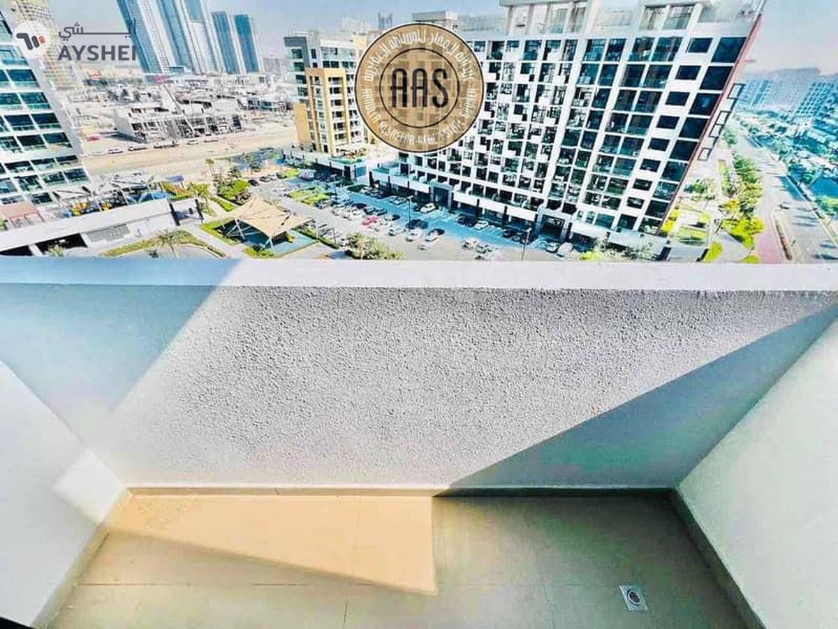 Amazing 1 B/R •• chiller free •• vacant unit •• spacious maintained-9-9