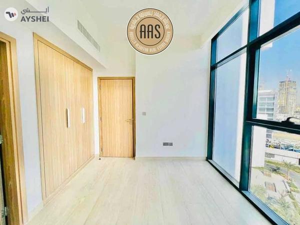 Amazing 1 B/R •• chiller free •• vacant unit •• spacious maintained