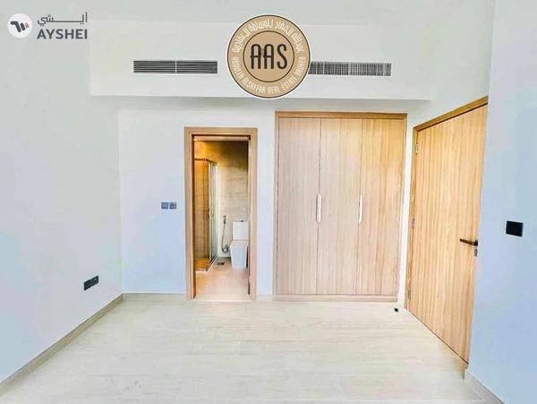 Amazing 1 B/R •• chiller free •• vacant unit •• spacious maintained