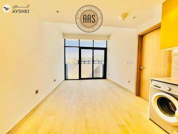 Amazing 1 B/R •• chiller free •• vacant unit •• spacious maintained