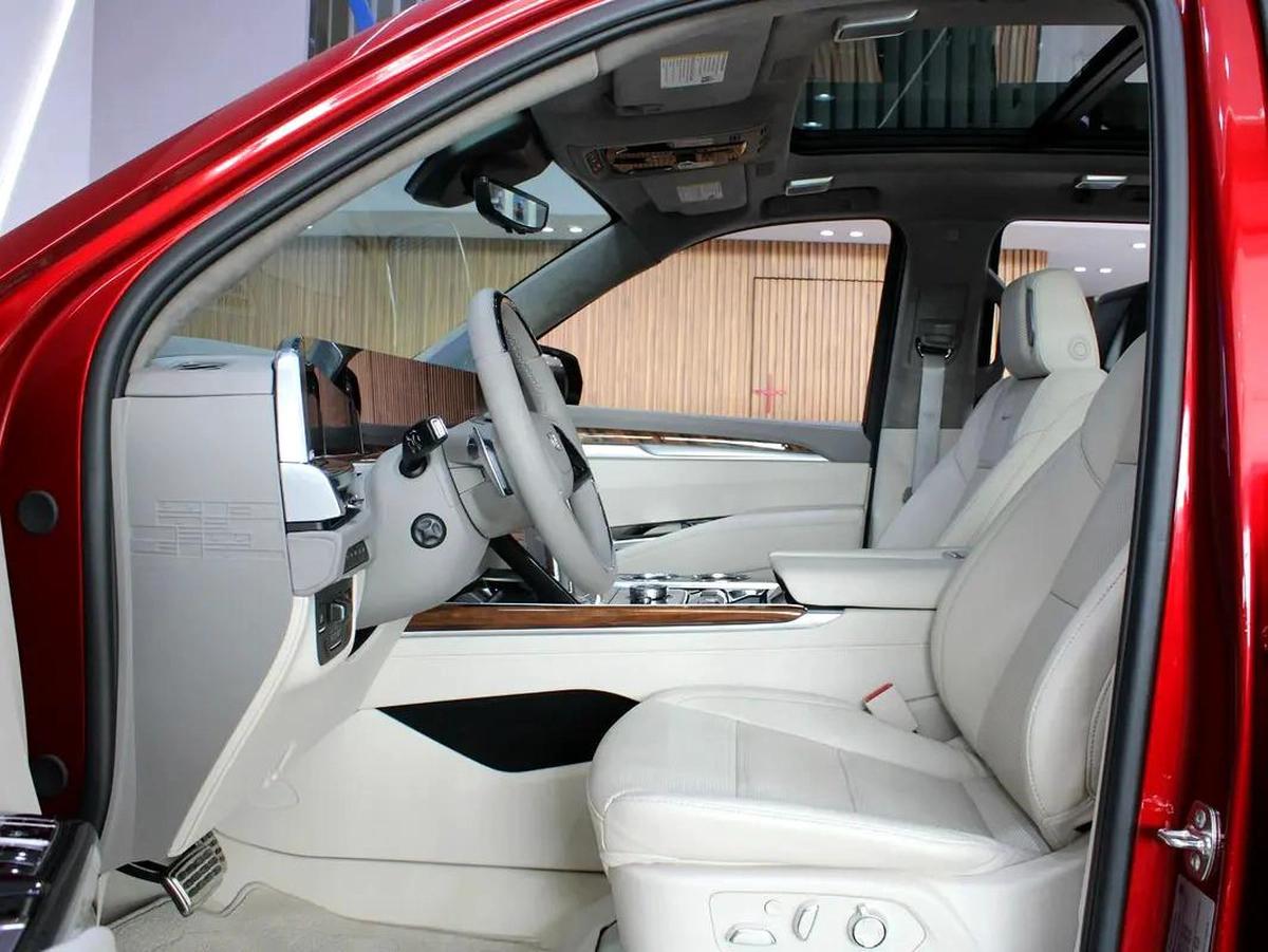 2026 - Cadillac Escalade Sport Platinum V8-18-18