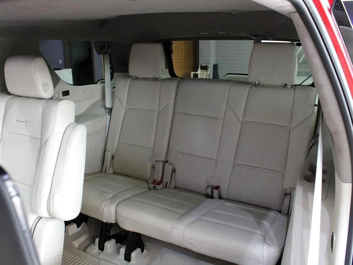 2026 - Cadillac Escalade Sport Platinum V8-12-12