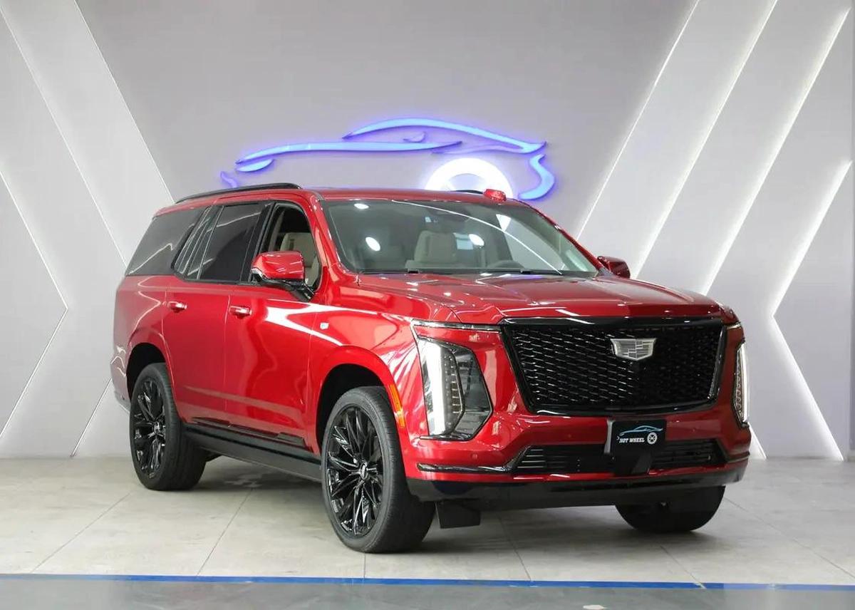 2026 - Cadillac Escalade Sport Platinum V8-7-7