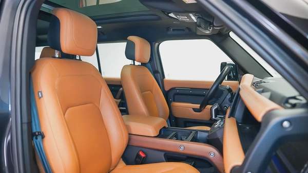 Special Offer | AED 5,014 PM | High Option, Warranty 2028 | 110 P400 HSE Widetrack