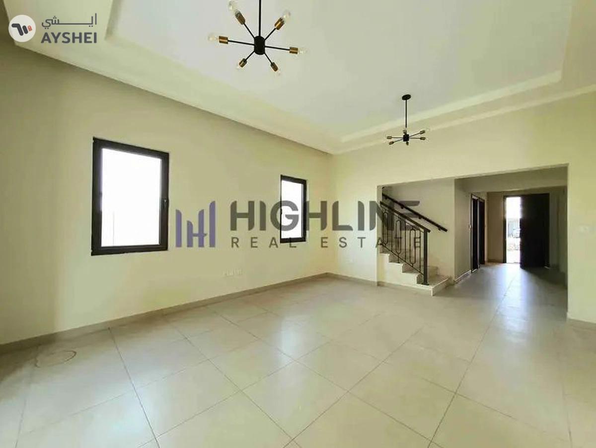 Spanish Villa with 5 Bedrooms Ready to Move-5-5