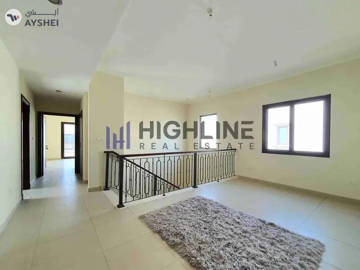 Spanish Villa with 5 Bedrooms Ready to Move-9-9