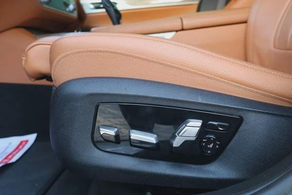 BMW 730Li M-kit - 2020 Model - GCC - Original Paint