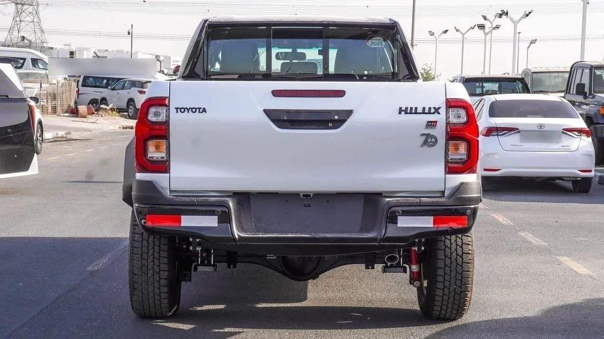 Toyota Hilux GR Sport 2.8L-3-3