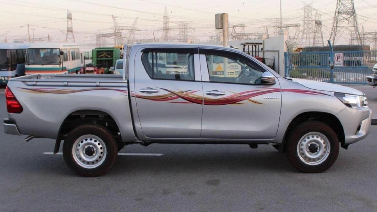 Toyota Hilux HILUX 2.4L MT DIESEL P.WINDO 2024-7-7