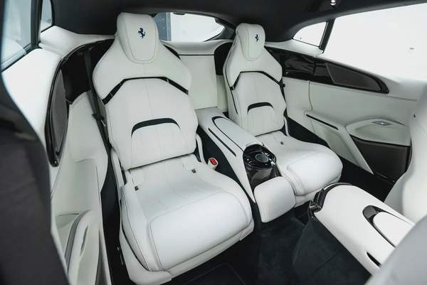 2025 FERRARI PUROSANGUE | MAIN DEALER SERVICE | CUSTOM SPECIFICATIONS