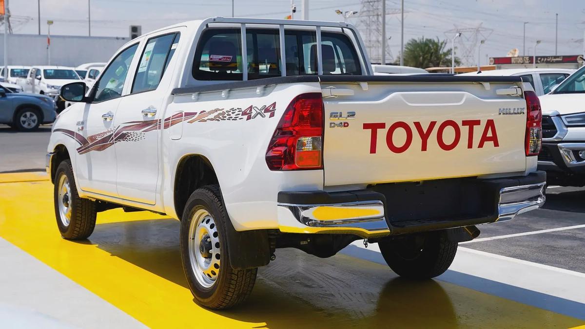 2026 Toyota Hilux Double Cab DLX - GCC Specs - Brand New!-7-7