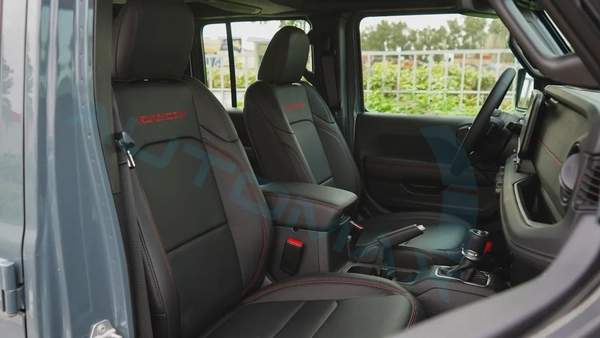 ( Only For Export ) 2025/2025 i4 2.0L TURBO JEEP WRANGLER UNLIMITED RUBICON XTREME GCC BRAND NEW