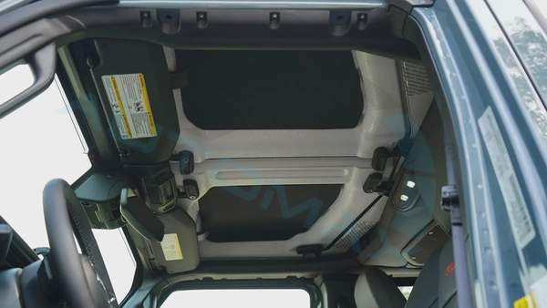 ( Only For Export ) 2025/2025 i4 2.0L TURBO JEEP WRANGLER UNLIMITED RUBICON XTREME GCC BRAND NEW