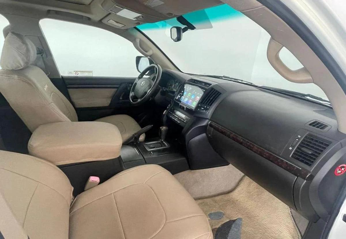 Toyota Land Cruiser GXR V6 3.0L-6CYL GCC FULL OPTION-EXCELLENT CONDITION-VAT INCLUSIVE-12-12