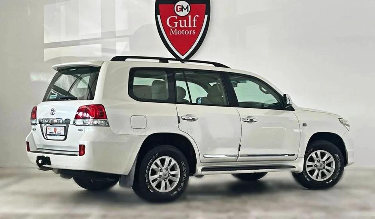 Toyota Land Cruiser GXR V6 3.0L-6CYL GCC FULL OPTION-EXCELLENT CONDITION-VAT INCLUSIVE-7-7