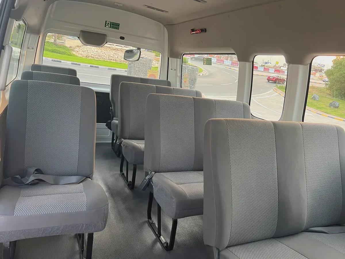 Nissan urvan 2022 very good condition-7-7