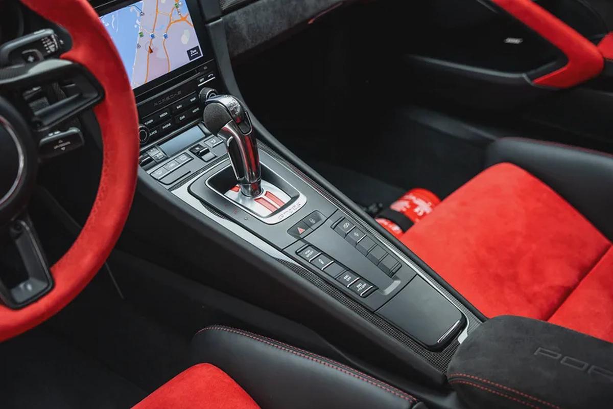 2018 PORSCHE 911 GT2 RS WEISSACH I GCC WITH DEALER WARRANTY-10-10