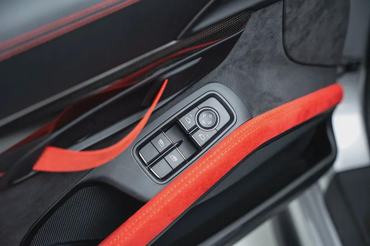 2018 PORSCHE 911 GT2 RS WEISSACH I GCC WITH DEALER WARRANTY-11-11