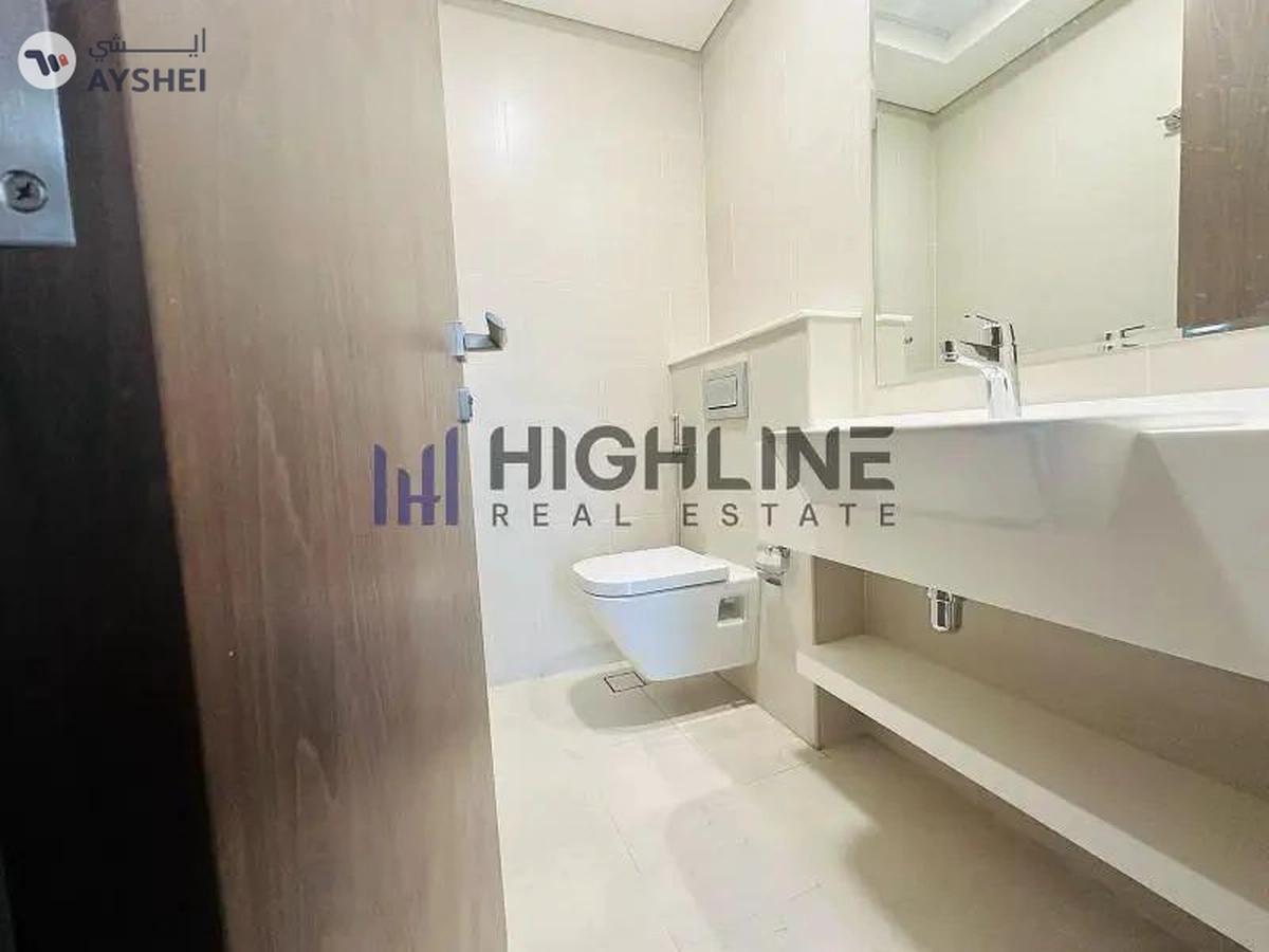 Modern Living in the Heart of Arjan-12-12