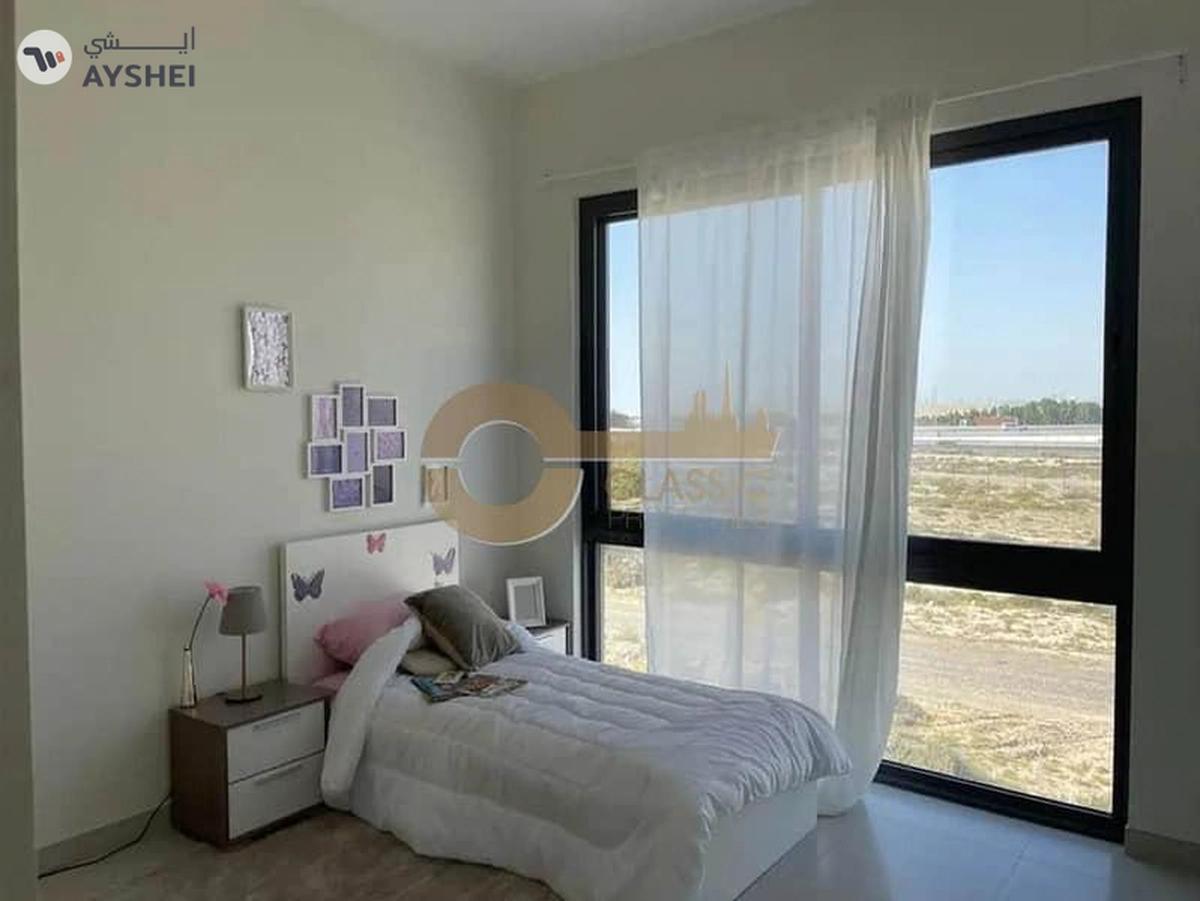 4 Bed Semi-Detached Villa |Spacious |Unfurnished-10-10