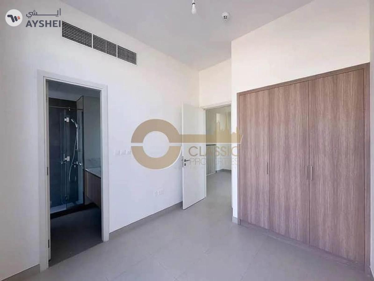 4 Bed Semi-Detached Villa |Spacious |Unfurnished-7-7