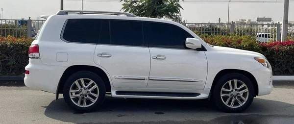 Lexus LX 570 Prestige 5.7L